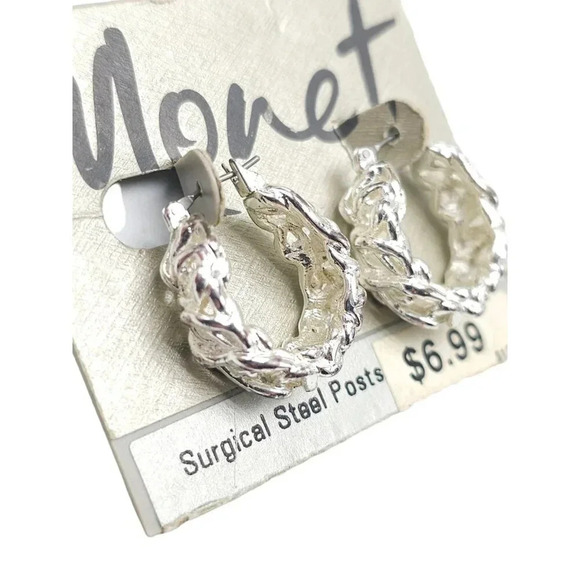Monet Braided Hoop Earrings Snap Shut Closure Silver Tone Vintage - Picture 3 of 4